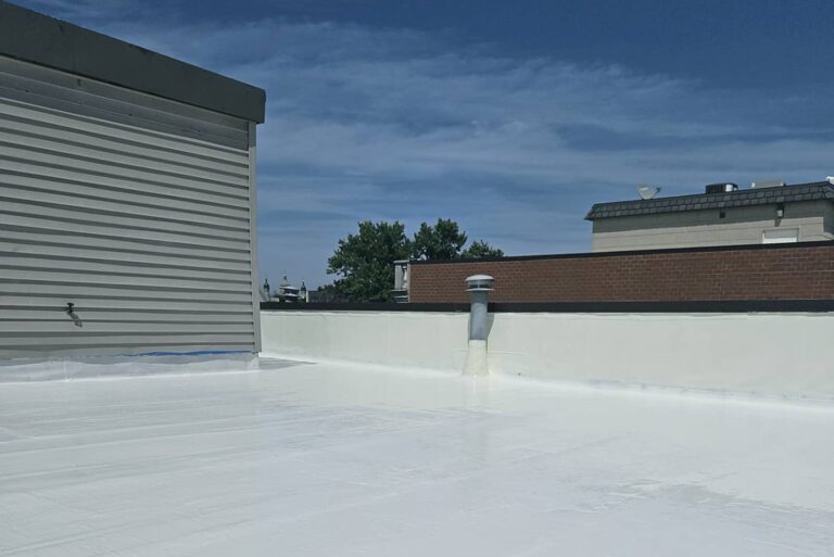 Flat Roof Coating Project using Castagra Ecodur+ - Chicago